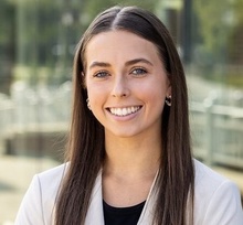 Elizabeth Freiburger headshot