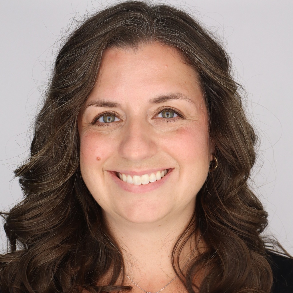 Headshot of Alissa Doobay