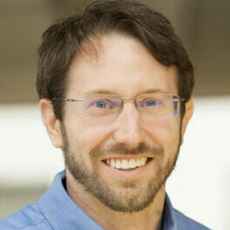 Headshot of Isaac Petersen